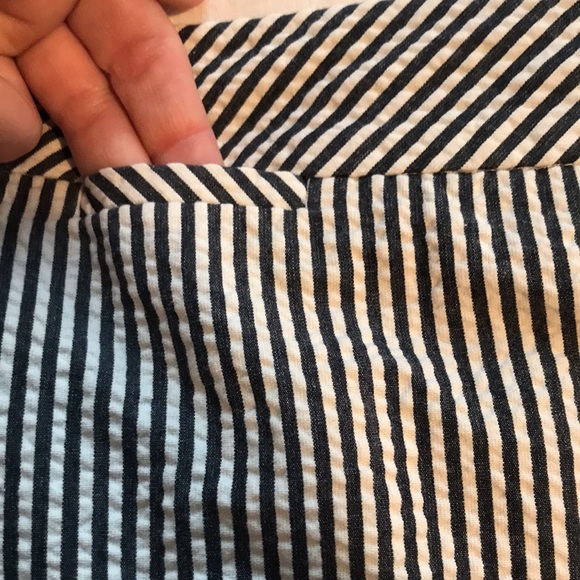 EUC J Crew No 2 Seersucker Pencil Skirt - Picture 4 of 4